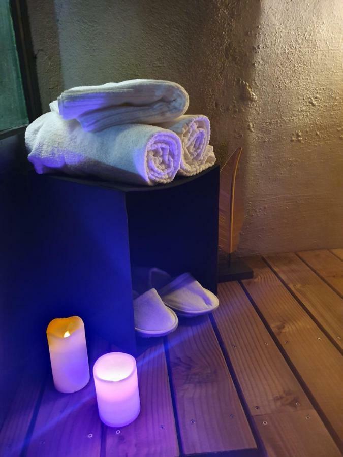 A La Maison De Sophie Gignac  Exteriör bild